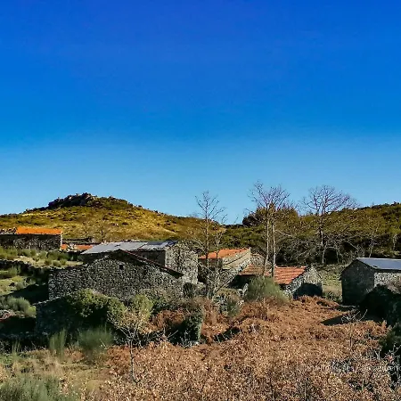 Casa Largo S. Lourenço Hébergement de vacances Mazes